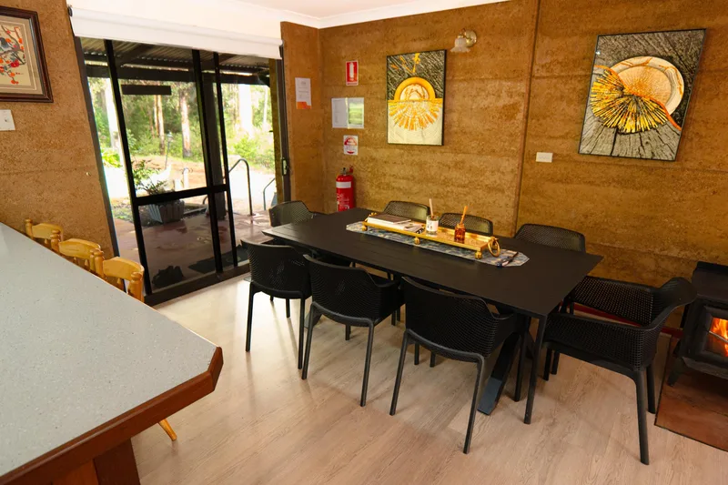 Blue Wren dining area